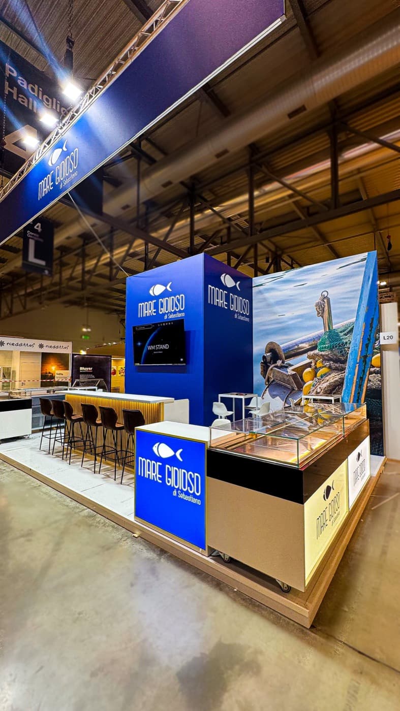 Mare Gioioso seafood counter, angled view