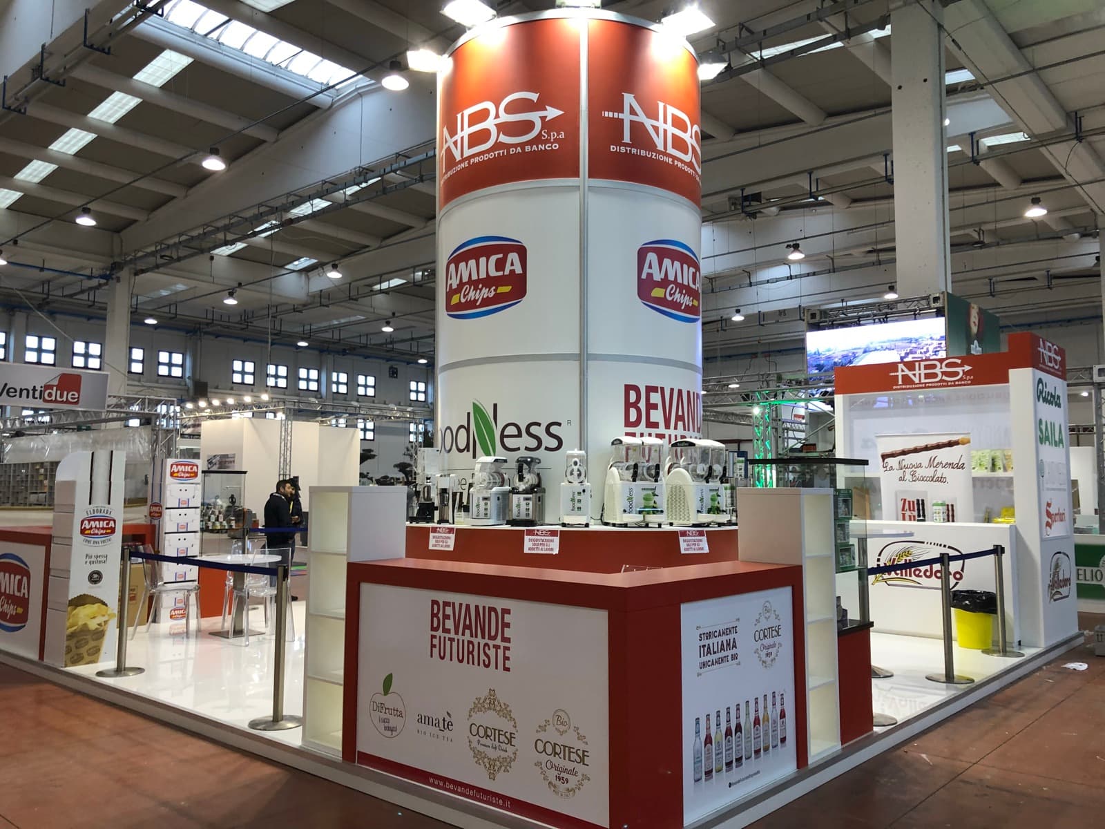 NBS beverage stand with central tower